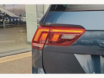 Volkswagen Tiguan 2.0 TDI R-Line 5dr DSG