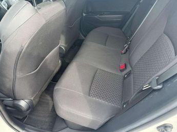 Toyota C-HR 2.0 Hybrid Design 5dr CVT