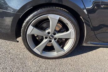 Audi A4 Avant 2.0T FSI 252 Quattro Black Edition 5dr S Tronic