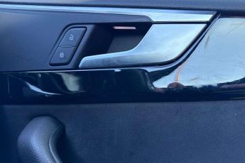 Audi A4 Avant 2.0T FSI 252 Quattro Black Edition 5dr S Tronic