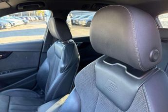 Audi A4 Avant 2.0T FSI 252 Quattro Black Edition 5dr S Tronic