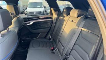Volkswagen Touareg 3.0 V6 TSI eHybrid 4Motion R 5dr Tip Auto