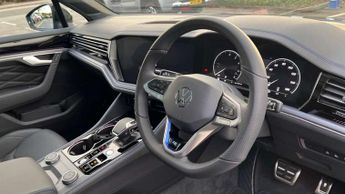 Volkswagen Touareg 3.0 V6 TSI eHybrid 4Motion R 5dr Tip Auto