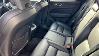 Volvo XC60 2.0 B4D Momentum 5dr AWD Geartronic