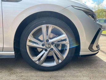 Volkswagen Golf 1.5 eTSI 150 R-Line 5dr DSG