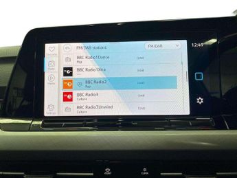 Volkswagen Golf 2.0 TDI Life 5dr DSG