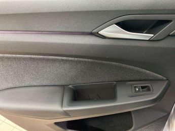 Volkswagen Golf 2.0 TDI Life 5dr DSG