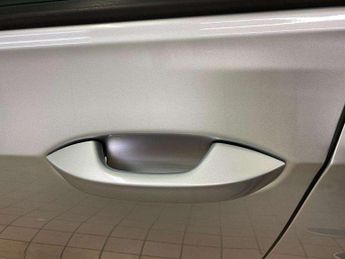 Volkswagen Golf 2.0 TDI Life 5dr DSG