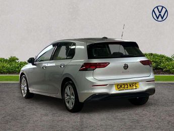 Volkswagen Golf 2.0 TDI Life 5dr DSG