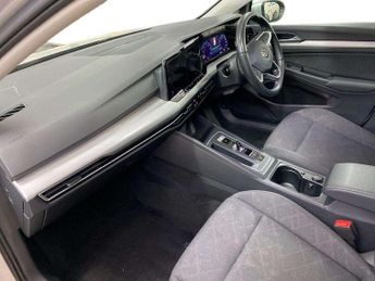 Volkswagen Golf 2.0 TDI Life 5dr DSG