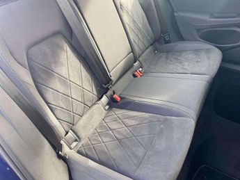 Volkswagen Golf Estate 1.5 eTSI 150 Style 5dr DSG