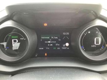 Toyota Yaris 1.5 Hybrid Icon 5dr CVT