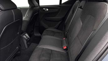 Volvo XC40 Recharge 1.5 T4 Recharge PHEV R DESIGN 5dr Auto