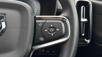 Volvo XC40 Recharge 1.5 T4 Recharge PHEV R DESIGN 5dr Auto