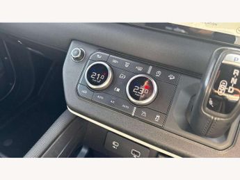 Land Rover Defender 3.0 D250 X-Dynamic SE 90 3dr Auto