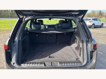 Land Rover Range Rover Sport 3.0 P440e Dynamic SE 5dr Auto