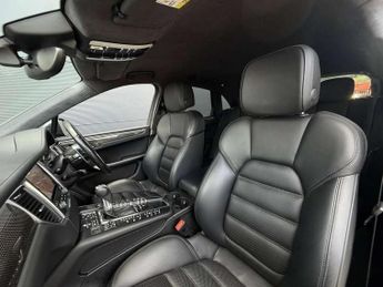Porsche Macan Turbo 5dr PDK