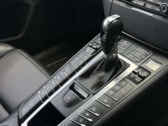 Porsche Macan Turbo 5dr PDK