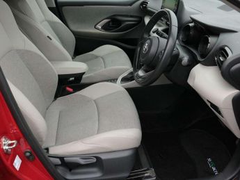 Toyota Yaris 1.5 Hybrid Excel 5dr CVT