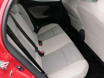Toyota Yaris 1.5 Hybrid Excel 5dr CVT