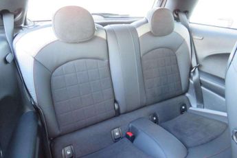 MINI Hatchback 2.0 Cooper S Sport Premium 3dr Auto