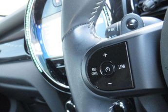 MINI Hatchback 2.0 Cooper S Sport Premium 3dr Auto