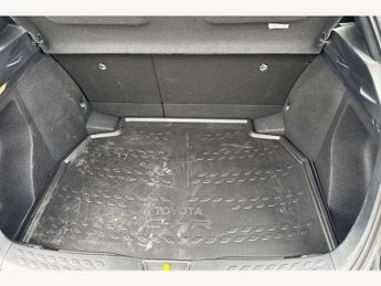 Toyota C-HR 1.8 Hybrid Icon 5dr CVT