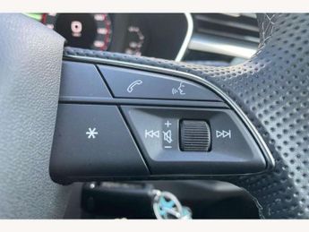 Audi Q3 35 TFSI S Line 5dr S Tronic [Leather]