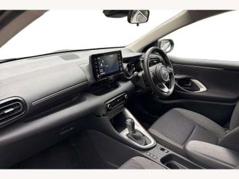 Toyota Yaris 1.5 Hybrid Design 5dr CVT