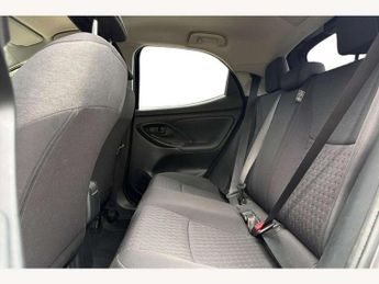Toyota Yaris 1.5 Hybrid Design 5dr CVT