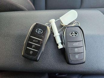 Toyota C-HR 1.8 Hybrid Design 5dr CVT
