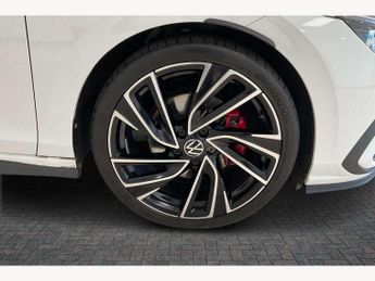 Volkswagen Golf 2.0 TDI 200 GTD 5dr DSG