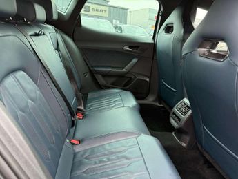 Cupra Formentor 1.4 eHybrid 204 V2 5dr DSG