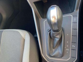 Volkswagen Polo 1.0 TSI 110 SEL 5dr DSG