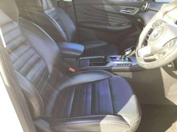 MG HS 1.5 T-GDI Exclusive 5dr DCT