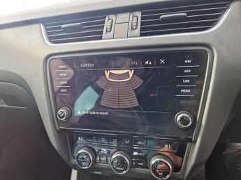 Skoda Octavia Estate 2.0 TDI CR vRS 5dr DSG [7 speed] [Black Pack]