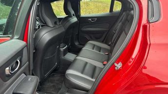 Volvo S60 2.0 T8 Hybrid R DESIGN Plus 4dr AWD Auto