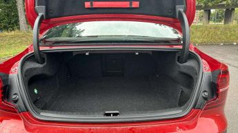 Volvo S60 2.0 T8 Hybrid R DESIGN Plus 4dr AWD Auto