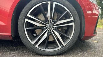 Volvo S60 2.0 T8 Hybrid R DESIGN Plus 4dr AWD Auto