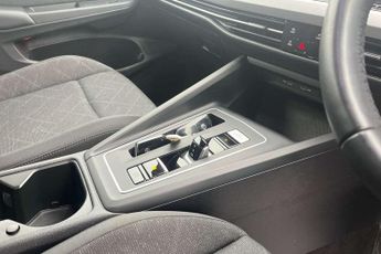 Volkswagen Golf 1.5 eTSI 150 Life 5dr DSG