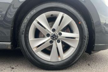 Volkswagen Golf 1.5 eTSI 150 Life 5dr DSG