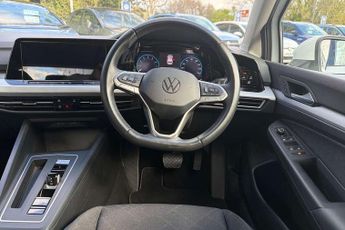 Volkswagen Golf 1.5 eTSI 150 Life 5dr DSG