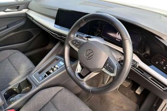 Volkswagen Golf 1.5 eTSI 150 Life 5dr DSG