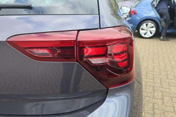 Volkswagen Polo 1.0 TSI Life 5dr DSG