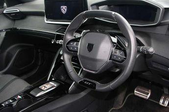 Peugeot 2008 1.2 Hybrid 136 GT 5dr e-DSC6