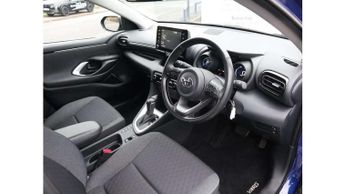 Toyota Yaris 1.5 Hybrid Design 5dr CVT