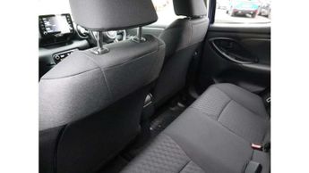 Toyota Yaris 1.5 Hybrid Design 5dr CVT