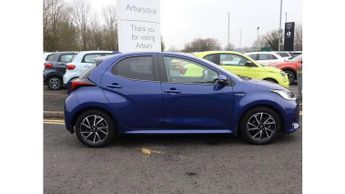 Toyota Yaris 1.5 Hybrid Design 5dr CVT
