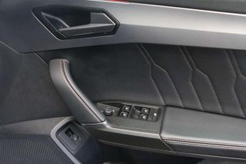 Cupra Formentor 1.4 eHybrid 204 V2 5dr DSG