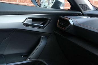 Cupra Formentor 1.4 eHybrid 204 V2 5dr DSG